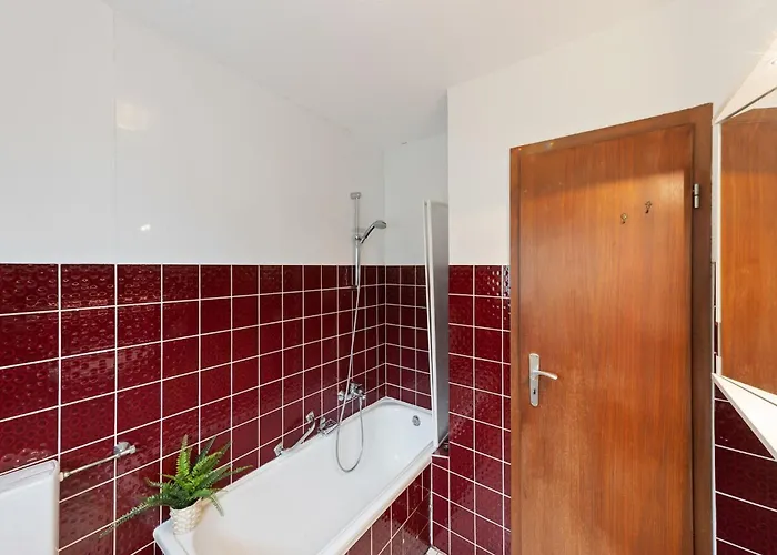 Schoenes Mit Terrasse Holiday home *